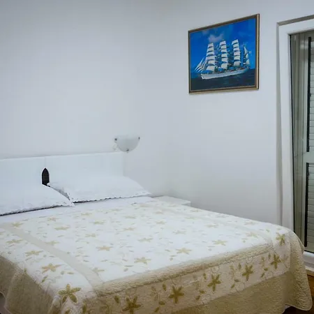 Andoria Trogir